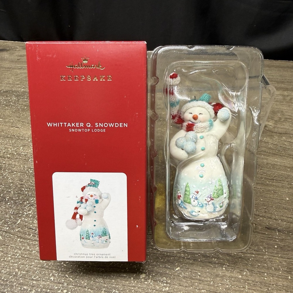 2021 Hallmark Snowtop Lodge Whittaker Q Snowden Evnt REPAINT Red Buttons QXC2138
